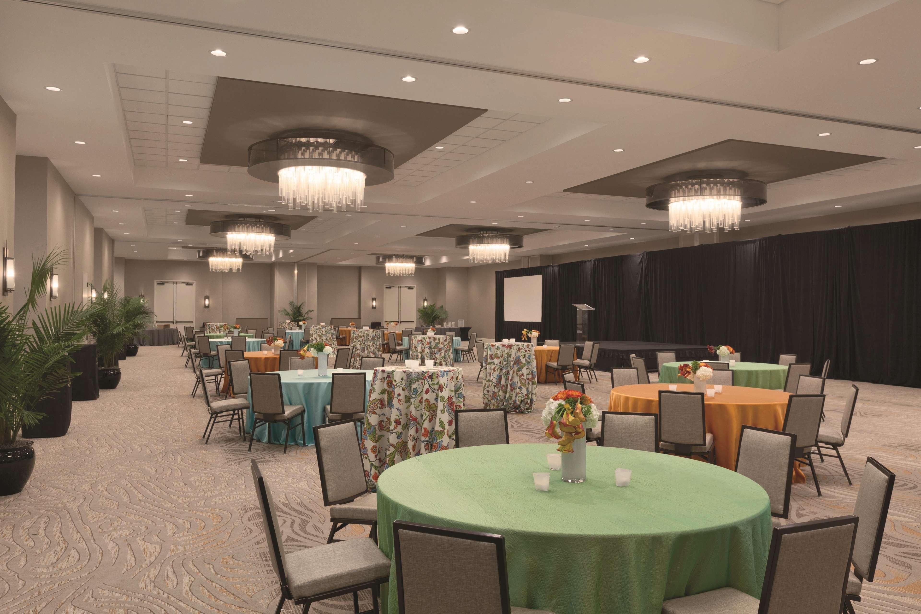 Embassy Suites Oklahoma City Downtown/Medical Center Kültér fotó